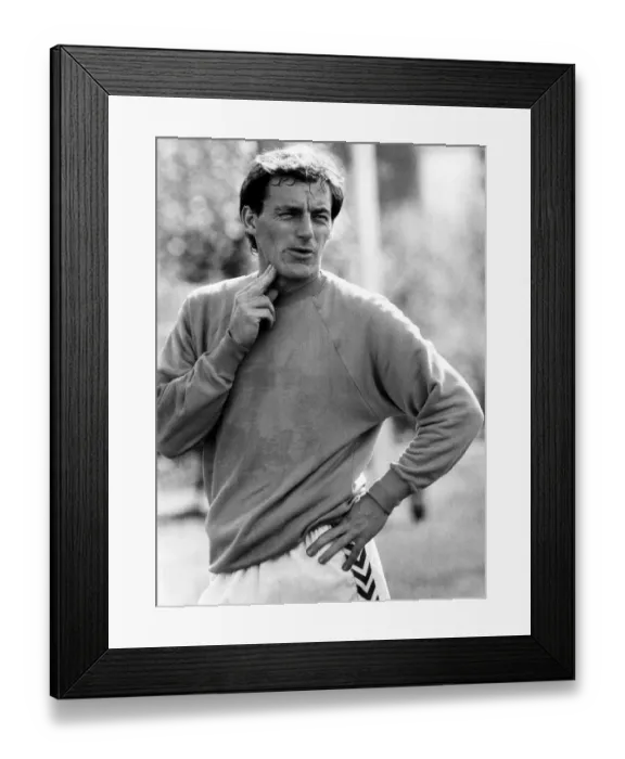 Framed Print : Crystal Palace manager Steve Coppell in training. October 1987 Framed Print : Crystal Palace manager Steve Coppell in training. October 1987