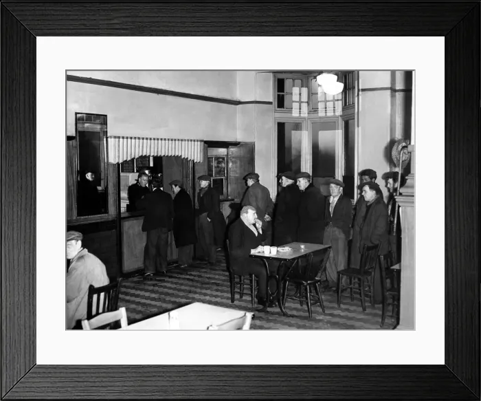 Framed Print : A scene from one of the dining halls of the Salvation Army on 28th January 1958
