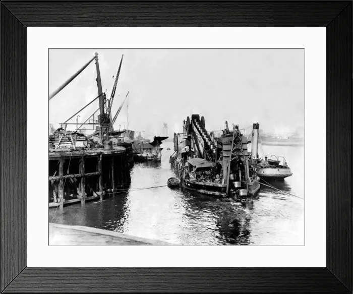 Framed Print : Palmers shipyard in Jarrow. ( Palmers Shipbuilding and Iron Company ) Framed Print : Palmers shipyard in Jarrow. ( Palmers Shipbuilding and Iron Company )