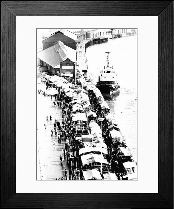 Framed Print : Scenes on the edge of the River Tyne. at Newcastle Quayside Framed Print : Scenes on the edge of the River Tyne. at Newcastle Quayside