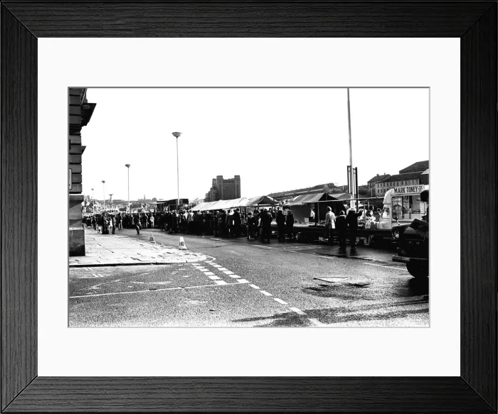Framed Print : Scenes on the edge of the River Tyne. at Newcastle Quayside Framed Print : Scenes on the edge of the River Tyne. at Newcastle Quayside