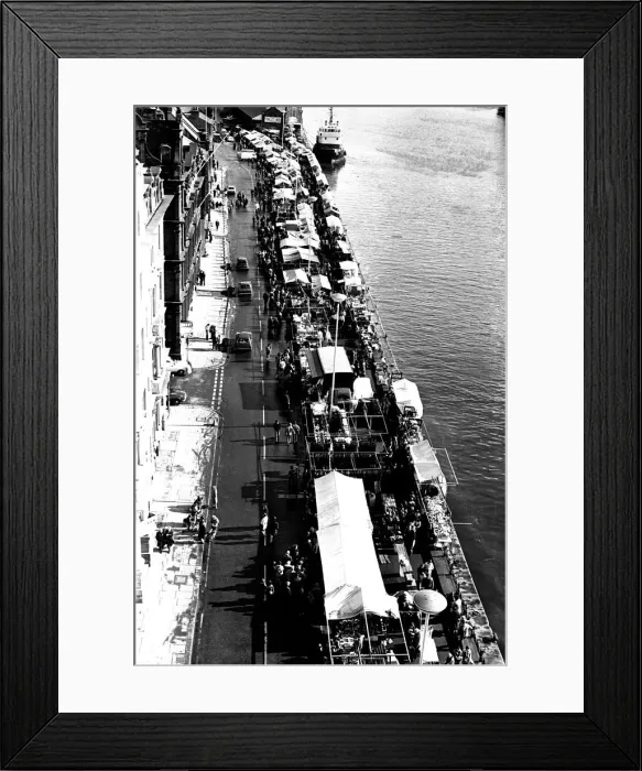 Framed Print : Scenes on the edge of the River Tyne. at Newcastle Quayside Framed Print : Scenes on the edge of the River Tyne. at Newcastle Quayside