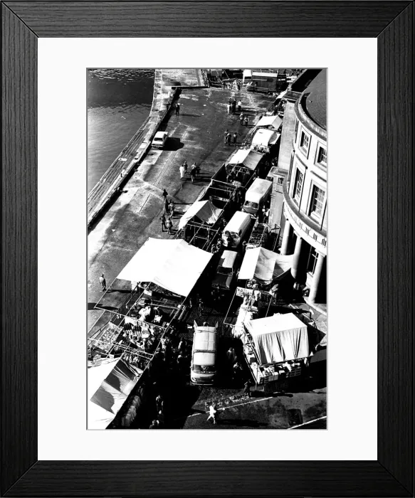 Framed Print : Scenes on the edge of the River Tyne. at Newcastle Quayside Framed Print : Scenes on the edge of the River Tyne. at Newcastle Quayside