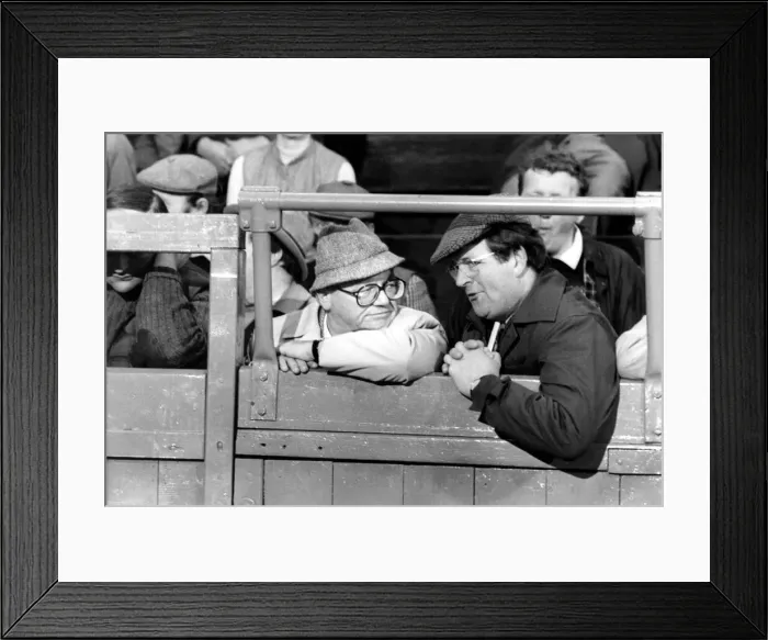 Framed Print : Former Goon and Highway presenter, Sir Harry Secombe Framed Print : Former Goon and Highway presenter, Sir Harry Secombe