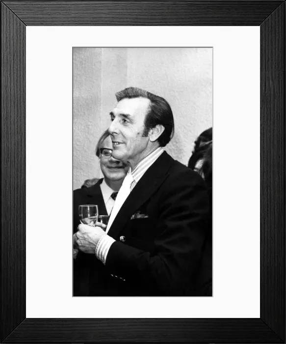 Framed Print : Actor, comedian and writer, Eric Sykes is pictured at the time he was appearing in Framed Print : Actor, comedian and writer, Eric Sykes is pictured at the time he was appearing in