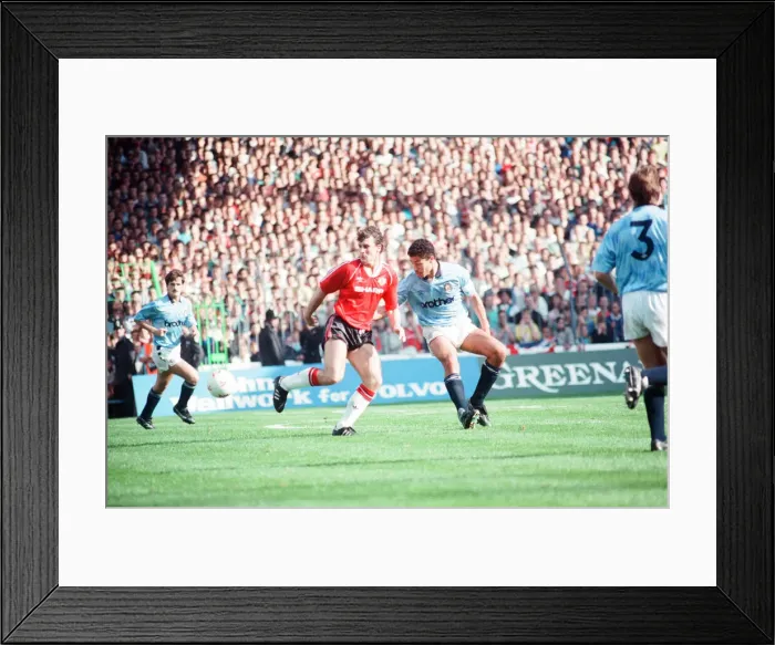 Framed Print : Manchester City 5-1 Manchester United, League match at Maine Road Framed Print : Manchester City 5-1 Manchester United, League match at Maine Road