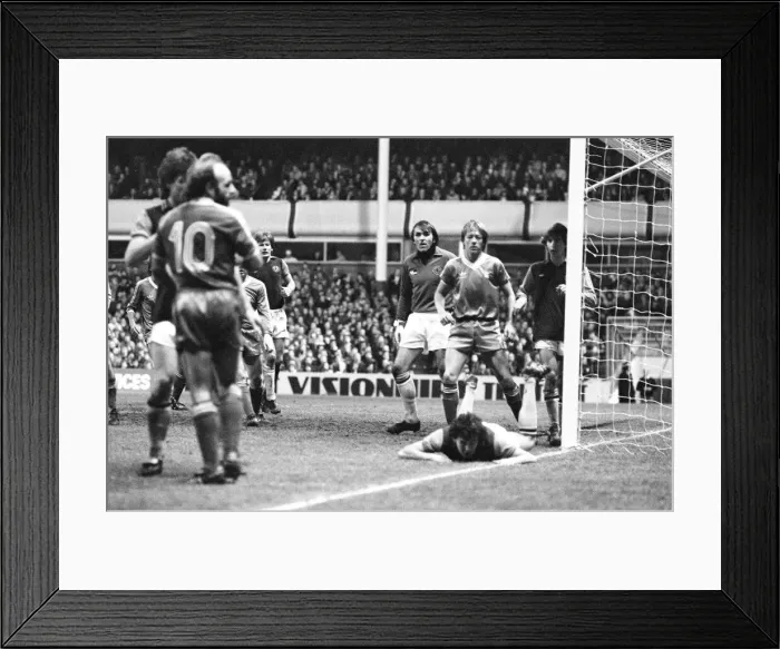 Framed Print : Aston Villa 3-0 Birmingham City, League match at Villa Park, Saturday 13th December 1980