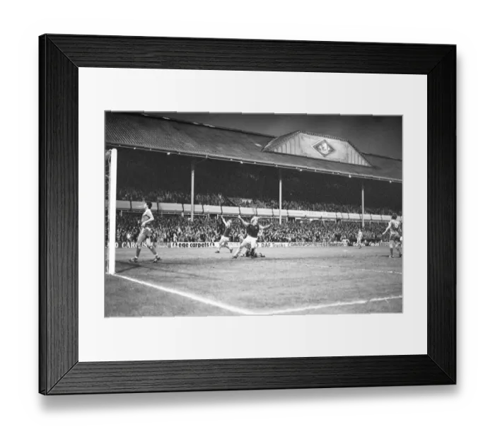 Framed Print : Aston Villa 3-0 Birmingham City, League match at Villa Park, Saturday 13th December 1980 Framed Print : Aston Villa 3-0 Birmingham City, League match at Villa Park, Saturday 13th December 1980