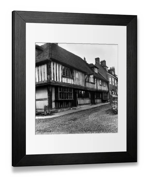 Framed Print : Places: England: Rye. General Street scene in and a round The Sussex town of Rye