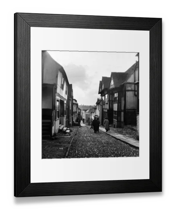 Framed Print : Places: England: Rye. General Street scene in and a round The Sussex town of Rye Framed Print : Places: England: Rye. General Street scene in and a round The Sussex town of Rye