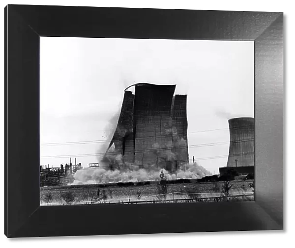 Crumbling 375 foot high cooling tower at ICI, Wilton. 7th October 1979