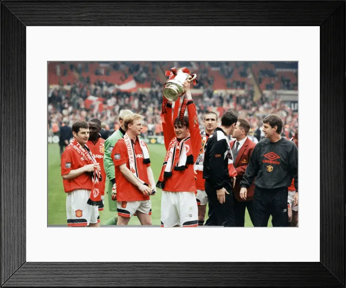 Framed Print : FA Cup Final at Wembley Stadium. Manchester United 1 v Liverpool 0 Framed Print : FA Cup Final at Wembley Stadium. Manchester United 1 v Liverpool 0