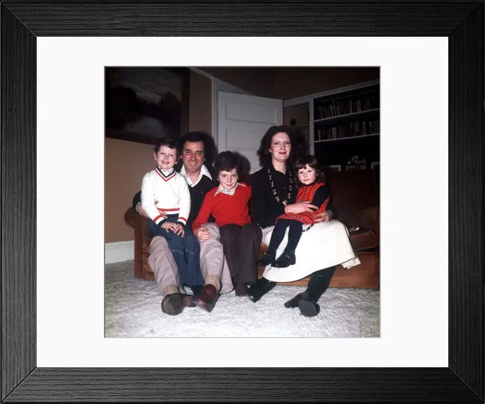 Framed Print : Terry Wogan with wife and family at home 1976 Framed Print : Terry Wogan with wife and family at home 1976
