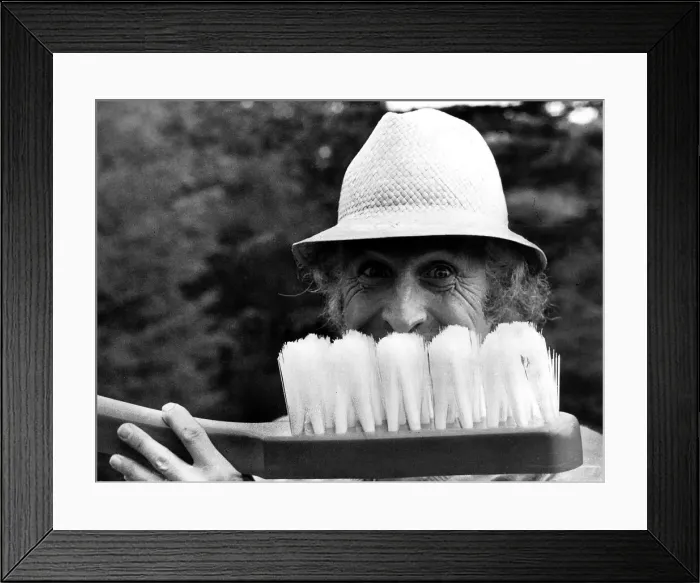 Framed Print : Bruce Forsyth Entertainer on the Golf Course at Wentworth today with an extra club Framed Print : Bruce Forsyth Entertainer on the Golf Course at Wentworth today with an extra club