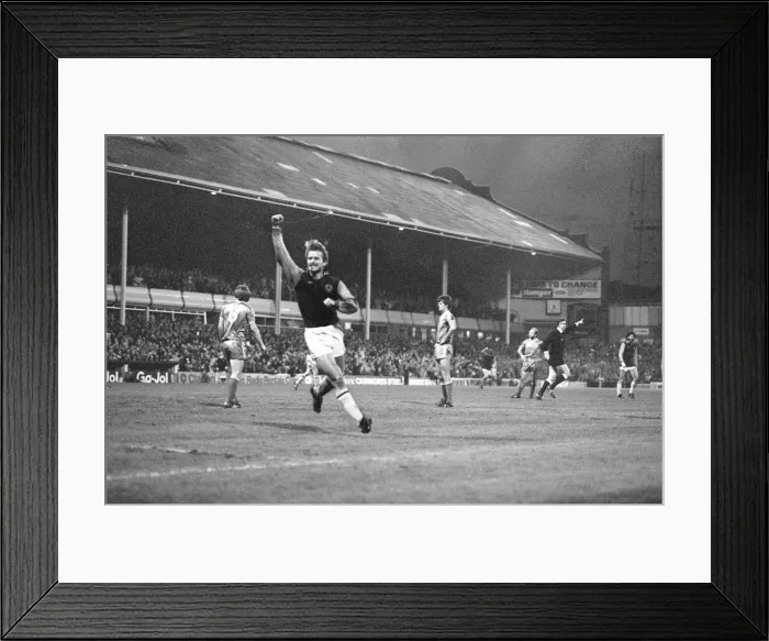 Framed Print : Aston Villa 3-0 Birmingham City, League match at Villa Park, Saturday 13th December 1980 Framed Print : Aston Villa 3-0 Birmingham City, League match at Villa Park, Saturday 13th December 1980