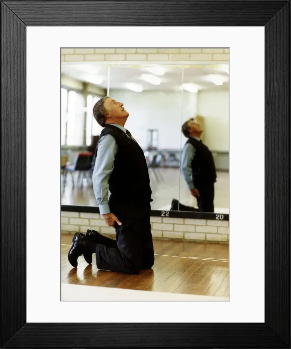 Framed Print : Bruce Forsyth TV Presenter and Comedian exercising in gymnasium Mirrorpix