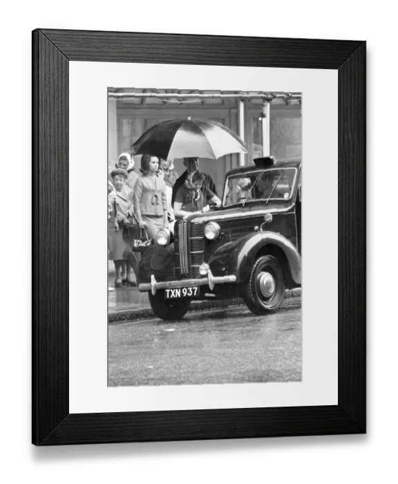 Framed Print : Fortnum & Mason Department Store, Piccadilly, Central London, 18th August 1964 Framed Print : Fortnum & Mason Department Store, Piccadilly, Central London, 18th August 1964