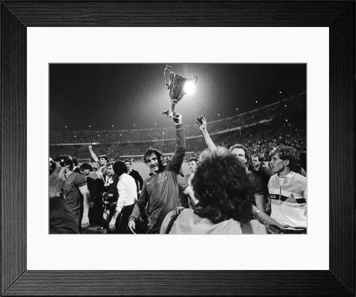 Framed Print : European Cup Winners Cup Final. Rotterdam, Holland. Everton 3 v Rapid Vienna 1 Framed Print : European Cup Winners Cup Final. Rotterdam, Holland. Everton 3 v Rapid Vienna 1