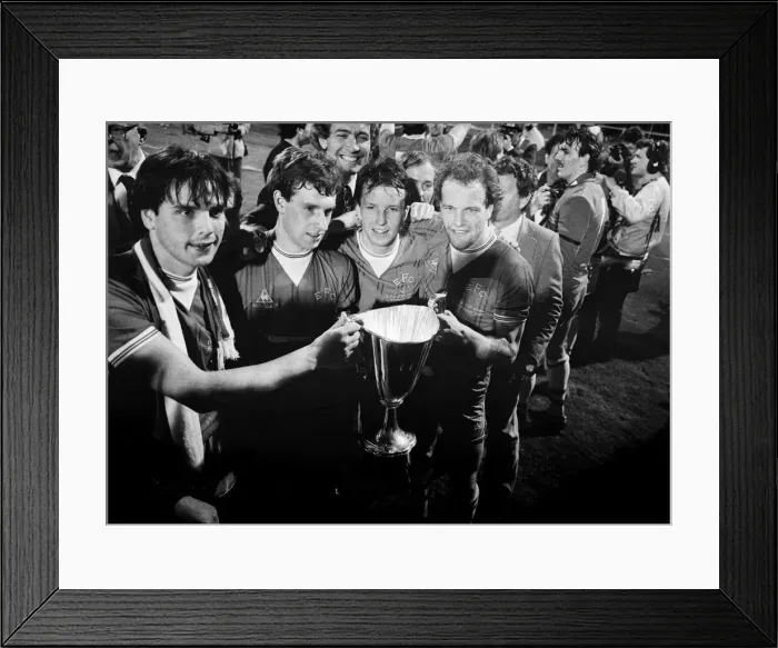Framed Print : European Cup Winners Cup Final. Rotterdam, Holland. Everton 3 v Rapid Vienna 1 Framed Print : European Cup Winners Cup Final. Rotterdam, Holland. Everton 3 v Rapid Vienna 1