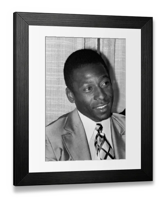 Framed Print : Brazilian footballer Edson Arantes do Nascimento, more famously knows as Pele Framed Print : Brazilian footballer Edson Arantes do Nascimento, more famously knows as Pele