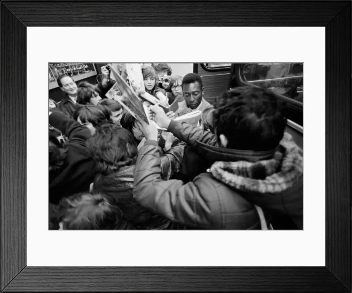 Framed Print : Brazilian footballer Edson Arantes do Nascimento, more famously knows as Pele Framed Print : Brazilian footballer Edson Arantes do Nascimento, more famously knows as Pele