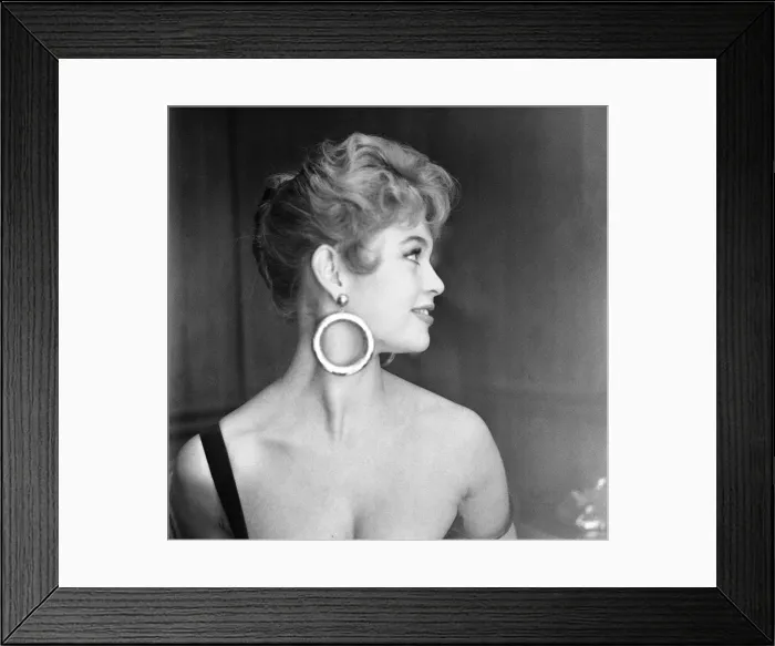 Framed Print : French film actress Brigitte Bardot. Brigitte is in London for The Royal Framed Print : French film actress Brigitte Bardot. Brigitte is in London for The Royal