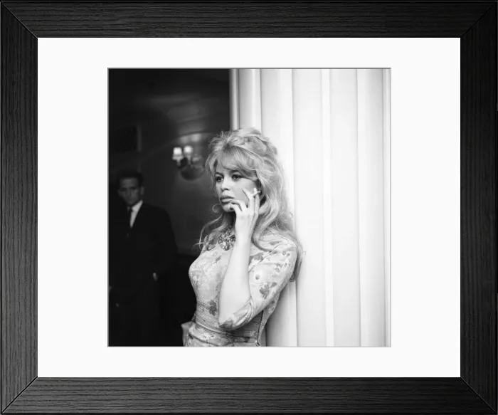 Framed Print : Brigitte Bardot, arrives in London, Thursday 9th April 1959 Framed Print : Brigitte Bardot, arrives in London, Thursday 9th April 1959