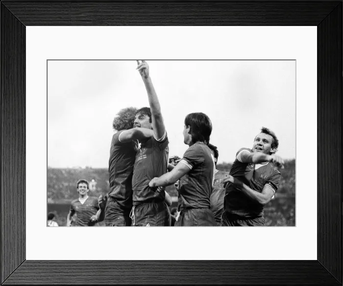 Framed Print : European Cup Winners Cup Final. Rotterdam, Holland. Everton 3 v Rapid Vienna 1 Framed Print : European Cup Winners Cup Final. Rotterdam, Holland. Everton 3 v Rapid Vienna 1