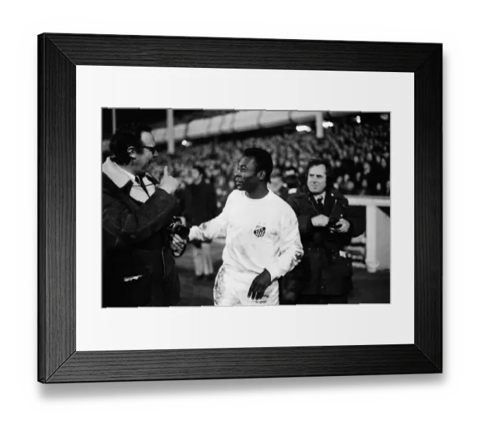 Framed Print : Brazilian footballer Edson Arantes do Nascimento, more famously knows as Pele Framed Print : Brazilian footballer Edson Arantes do Nascimento, more famously knows as Pele