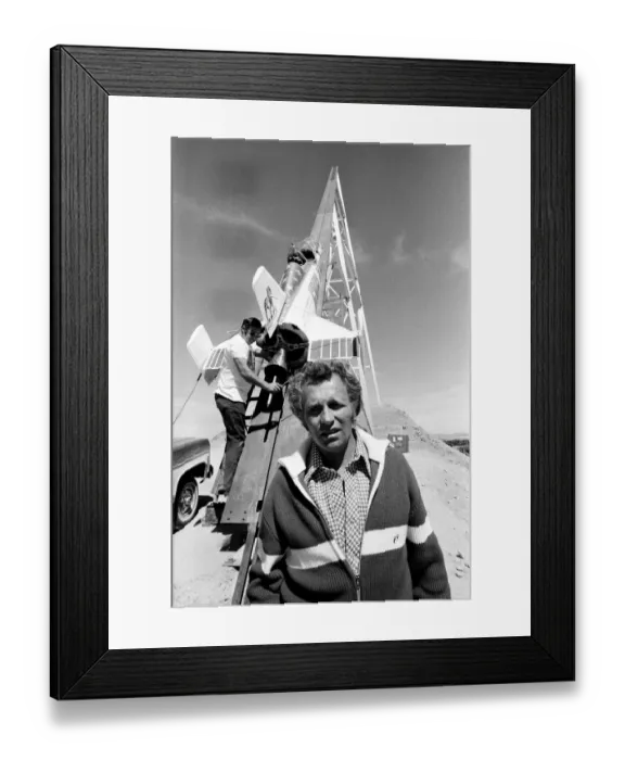 Framed Print : Stuntman Evel Knievel prepares to jump Snake River Canyon