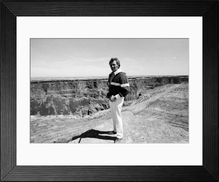 Framed Print : Stuntman Evel Knievel prepares to jump Snake River Canyon