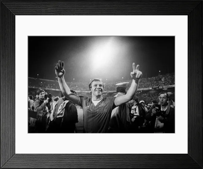 Framed Print : European Cup Winners Cup Final. Rotterdam, Holland. Everton 3 v Rapid Vienna 1 Framed Print : European Cup Winners Cup Final. Rotterdam, Holland. Everton 3 v Rapid Vienna 1