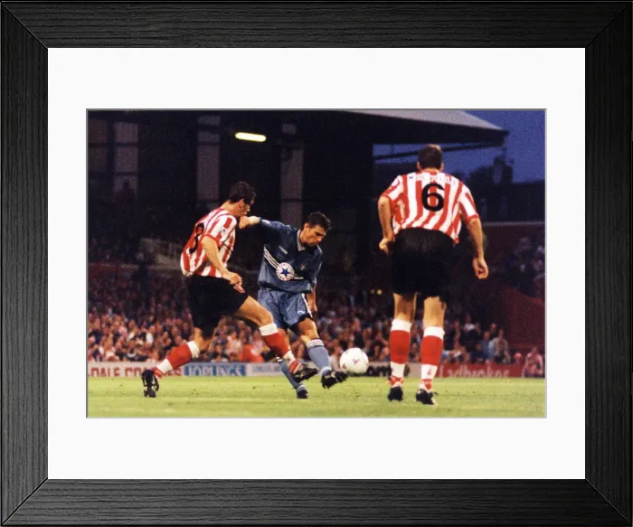 Framed Print : Sunderland 1 -2 Newcastle Premiership match held at Roker Park. 4th September 1996