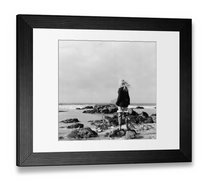Framed Print : French actress Brigitte Bardot on location in Scotland during filming of her latest movie Framed Print : French actress Brigitte Bardot on location in Scotland during filming of her latest movie