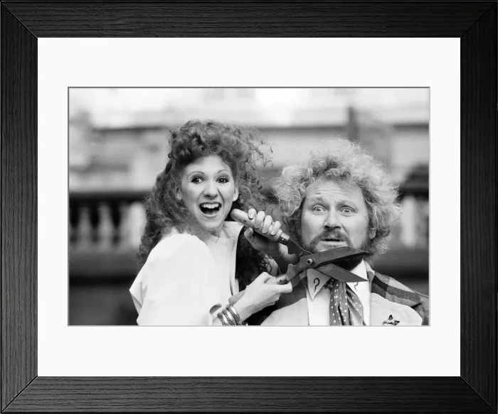 Framed Print : Doctor Who actor Colin Baker, photocall with new assistant, actress Bonnie Langford Framed Print : Doctor Who actor Colin Baker, photocall with new assistant, actress Bonnie Langford