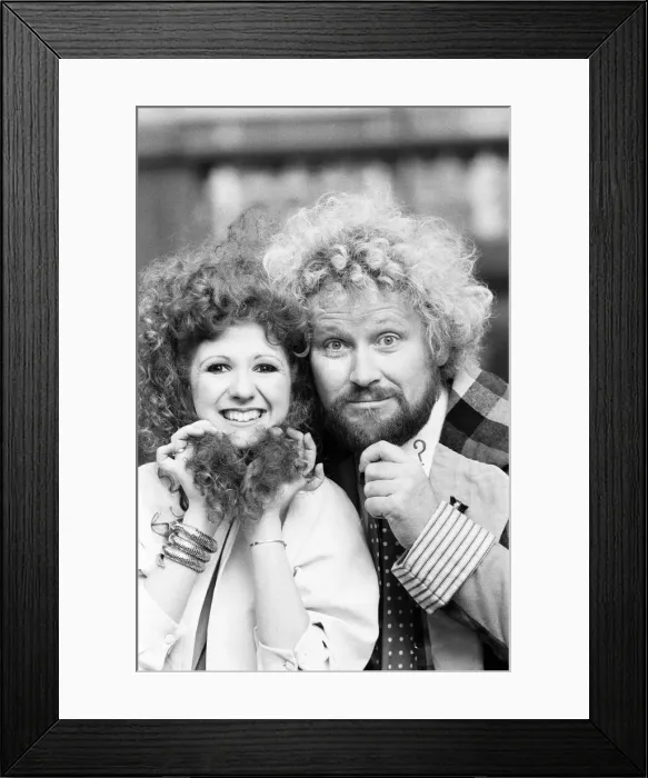 Framed Print : Doctor Who actor Colin Baker, photocall with new assistant, actress Bonnie Langford Framed Print : Doctor Who actor Colin Baker, photocall with new assistant, actress Bonnie Langford