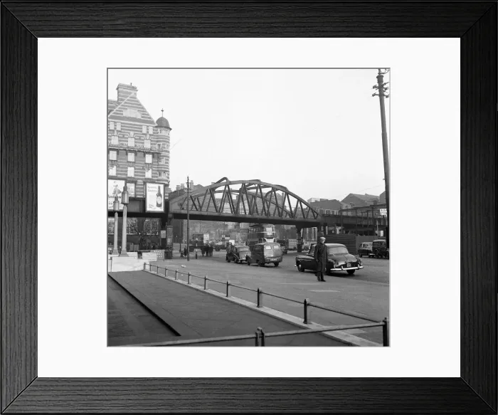 Framed Print : Bridge on the Liverpool Overhead Railway 29th December 1955 Framed Print : Bridge on the Liverpool Overhead Railway 29th December 1955