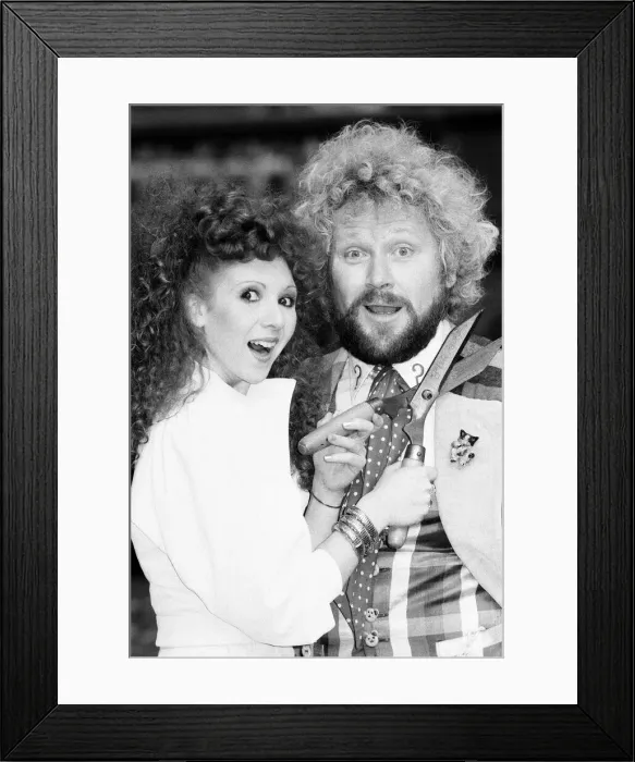 Framed Print : Doctor Who actor Colin Baker, photocall with new assistant, actress Bonnie Langford Framed Print : Doctor Who actor Colin Baker, photocall with new assistant, actress Bonnie Langford