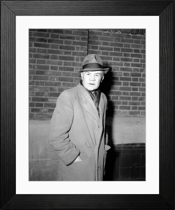 Framed Print : Portrait of boxer, Teddy Baldock, waking down a street. August 1956 Framed Print : Portrait of boxer, Teddy Baldock, waking down a street. August 1956