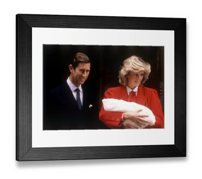 Framed Print : Prince Charles & Princess Diana leaving hospital after the birth of Prince Harry dbase