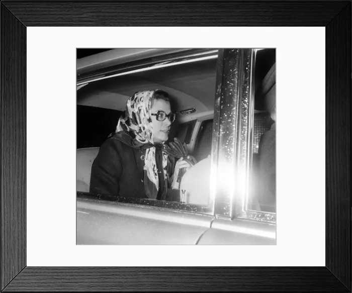 Framed Print : Princess Grace of Monaco, arrives at the Festival Hall, London Framed Print : Princess Grace of Monaco, arrives at the Festival Hall, London
