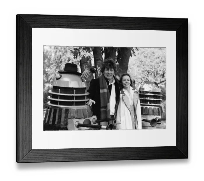 Framed Print : Photocall - Doctor Who, actor Tom Baker - the 4th Doctor - pictured with fellow Time Lord