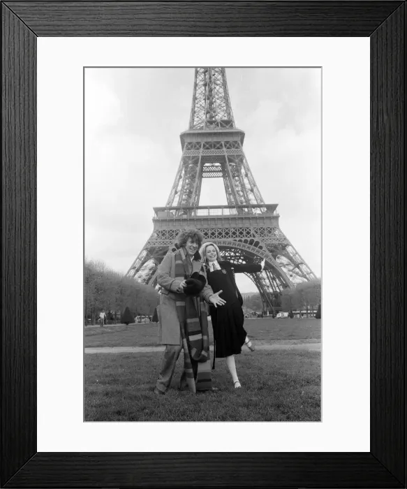 Framed Print : Doctor Who, actor Tom Baker - the 4th Doctor - pictured with fellow Time Lord Romana Framed Print : Doctor Who, actor Tom Baker - the 4th Doctor - pictured with fellow Time Lord Romana