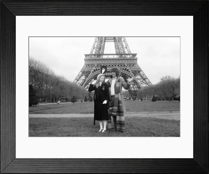 Framed Print : Doctor Who, actor Tom Baker - the 4th Doctor - pictured with fellow Time Lord Romana Framed Print : Doctor Who, actor Tom Baker - the 4th Doctor - pictured with fellow Time Lord Romana