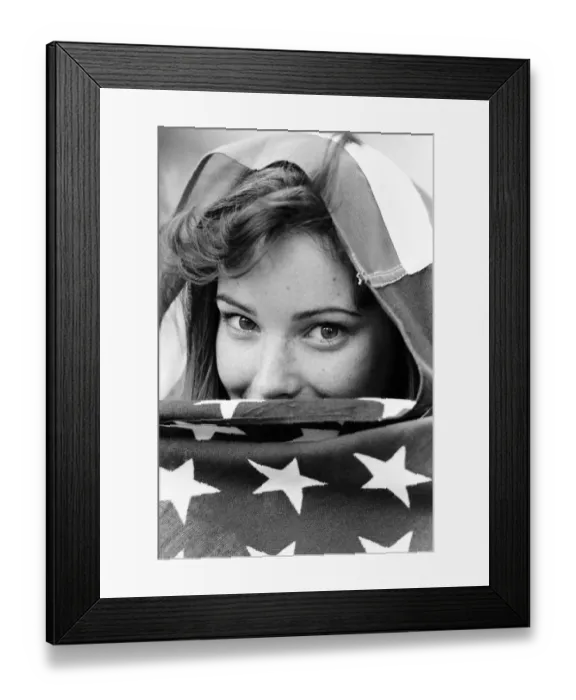 Framed Print : Nicola Bryant, actress, who will star in Doctor Who, as his - 25th - assistant Peri Framed Print : Nicola Bryant, actress, who will star in Doctor Who, as his - 25th - assistant Peri