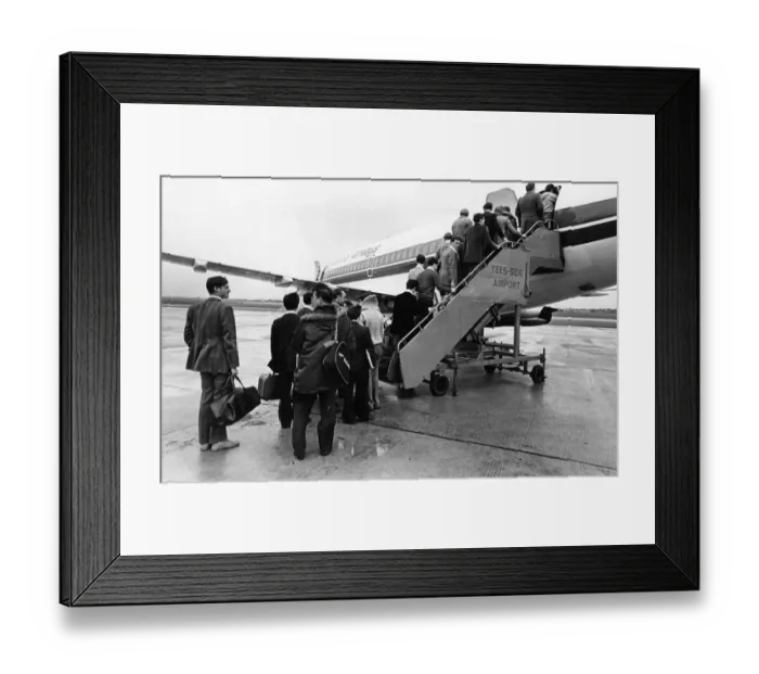 Framed Print : Leaving the showers of Teesside for warmer weather aboard