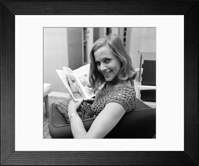 Framed Print : Honor Blackman, actress, in Manchester to launch her book on self defence Framed Print : Honor Blackman, actress, in Manchester to launch her book on self defence
