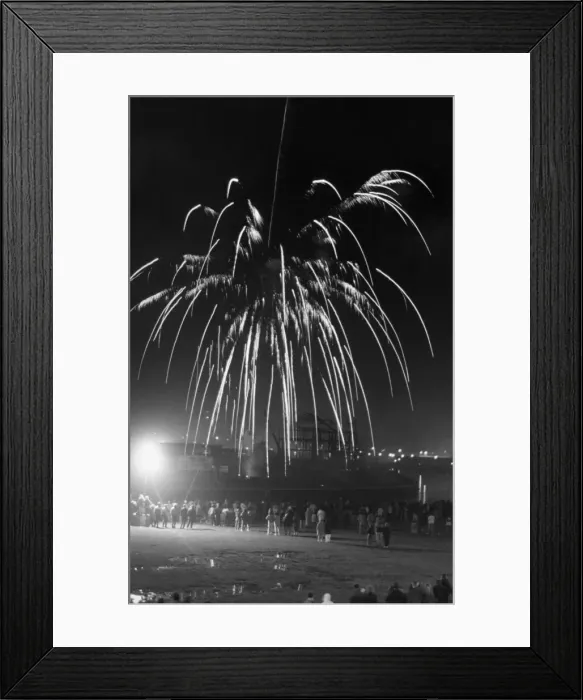 Framed Print : Bonfire night lights up the sky as the fireworks explode over the Tees at the Teesdale Framed Print : Bonfire night lights up the sky as the fireworks explode over the Tees at the Teesdale