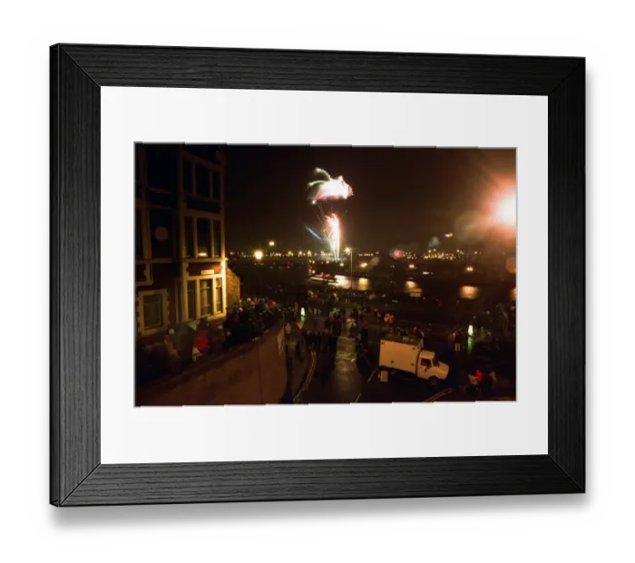 Framed Print : Bonfire celebrations at Stocktons Riverside. 5th November 1996