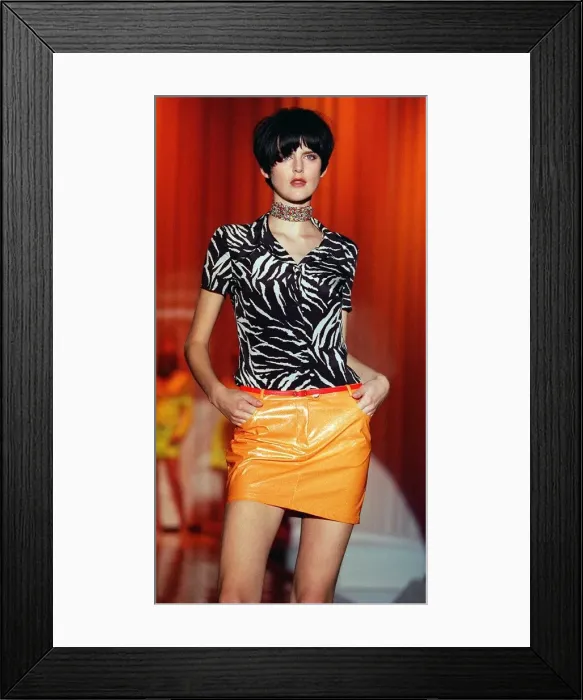 Framed Print : STELLA TENNANT MODELS A DESIGN BY VERSACE AT MILAN FASHION SHOW IN ITALY Framed Print : STELLA TENNANT MODELS A DESIGN BY VERSACE AT MILAN FASHION SHOW IN ITALY